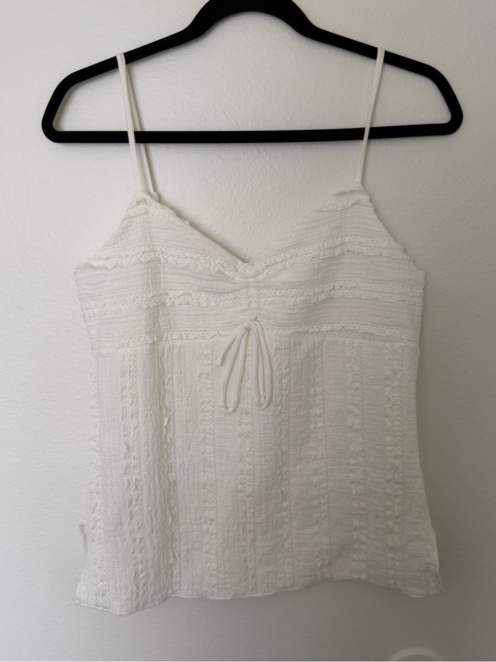 Good day Women’s White Textured Spaghetti Strap Top